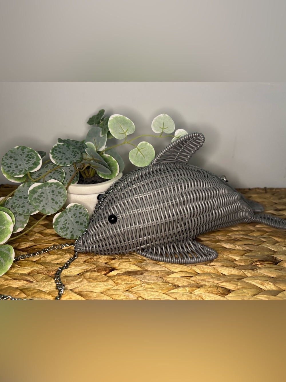 🐬Tommy Bahama Gray Wicker Dolphin Bag NWT 🐬🌺🌴